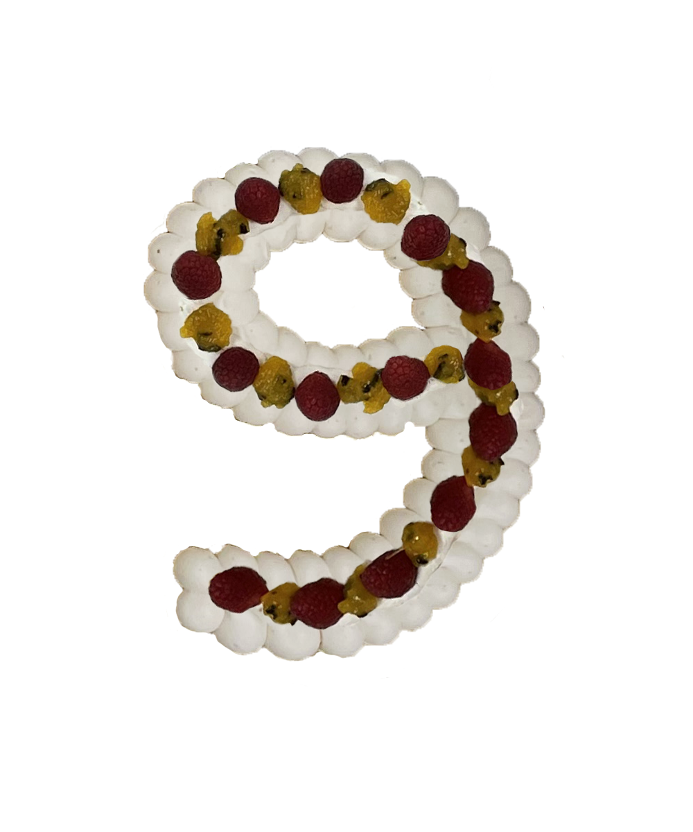 Pavlova number cake 9